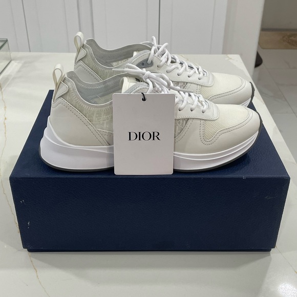 Mint Christian Dior B25  White Technical Mesh Men Sneakers luxury - Picture 2 of 16
